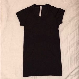 Size 4 Lululemon Swiftly Tech Short Sleeve Shirt